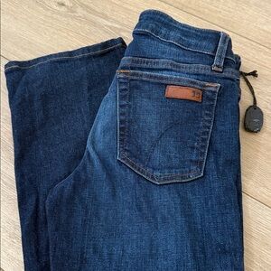 Joes Jeans Curvy Bootcut 28